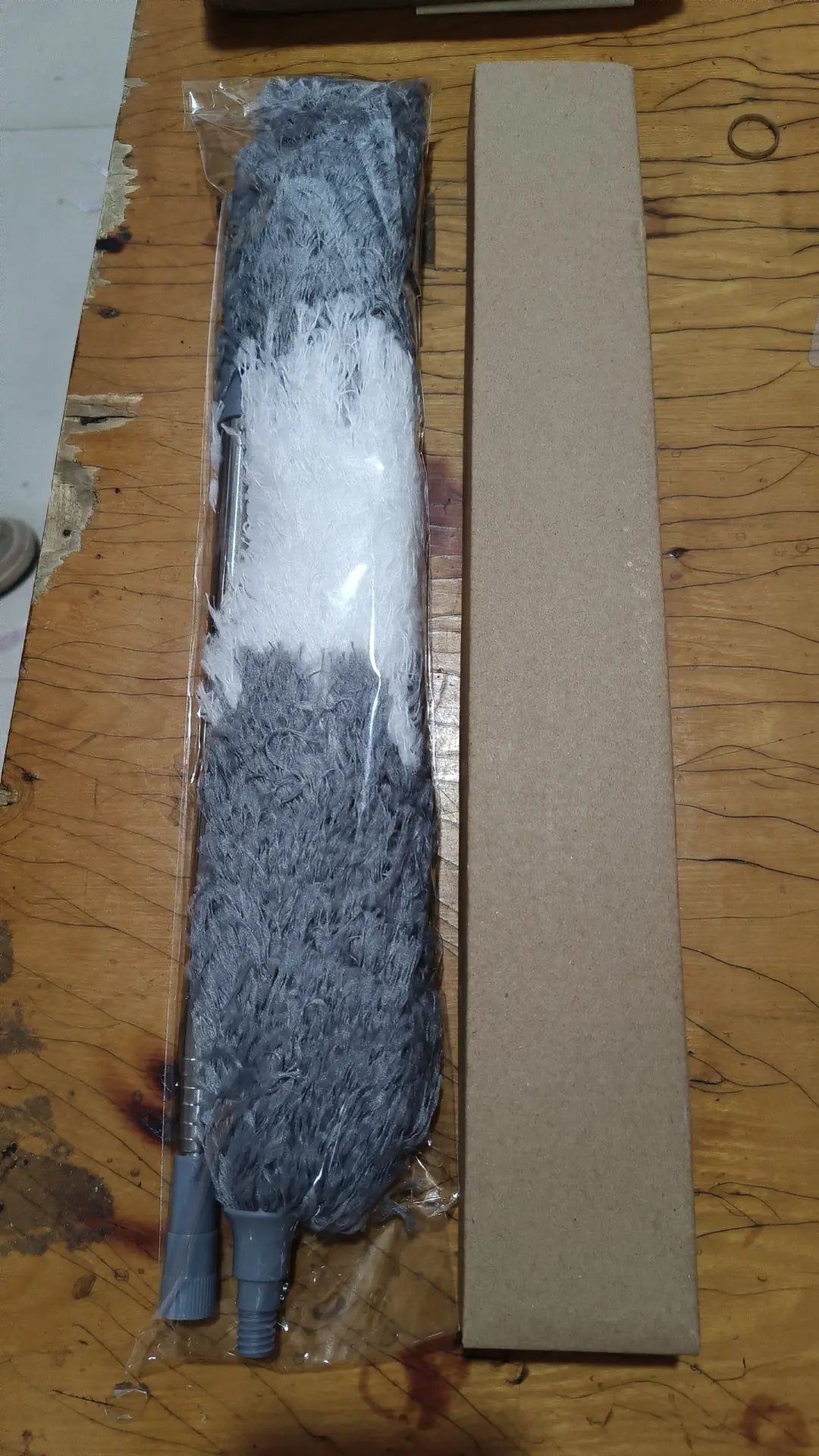 Telescopic Feather Duster for Dust Cleaning and Removal